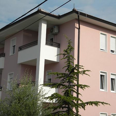 Apartment Srebrni Oblak Arandjelovac Εξωτερικό φωτογραφία